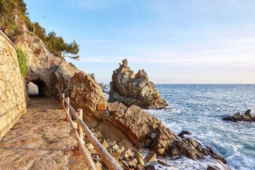Somriu Apartament Fenals Platja Lloret de Mar Buitenkant foto